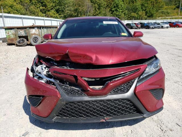 Photo 4 VIN: 4T1B11HK7JU613711 - TOYOTA CAMRY 