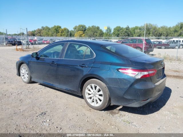 Photo 2 VIN: 4T1B11HK7JU615894 - TOYOTA CAMRY 