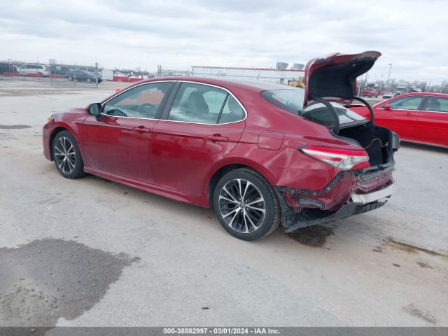 Photo 2 VIN: 4T1B11HK7JU618343 - TOYOTA CAMRY 