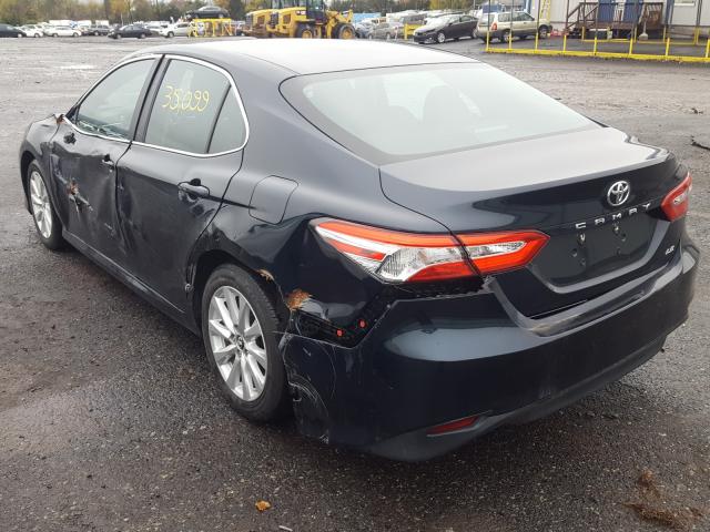 Photo 2 VIN: 4T1B11HK7JU621100 - TOYOTA CAMRY LE 