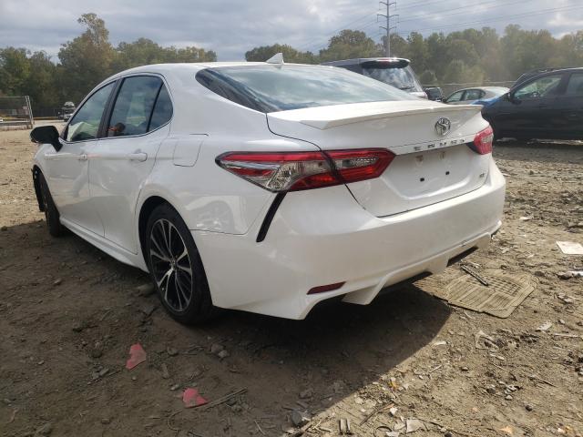 Photo 2 VIN: 4T1B11HK7JU637488 - TOYOTA CAMRY L 