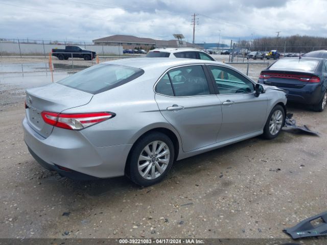 Photo 3 VIN: 4T1B11HK7JU652153 - TOYOTA CAMRY 