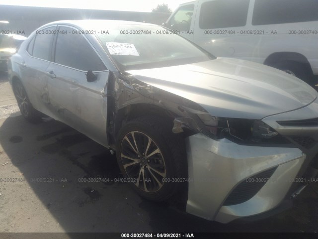 Photo 5 VIN: 4T1B11HK7JU659815 - TOYOTA CAMRY 