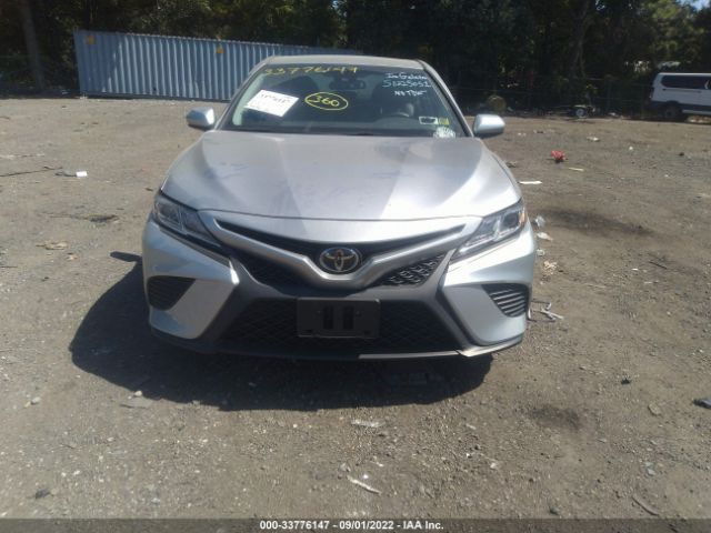 Photo 5 VIN: 4T1B11HK7JU669647 - TOYOTA CAMRY 