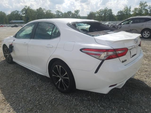 Photo 2 VIN: 4T1B11HK7JU669745 - TOYOTA CAMRY L 