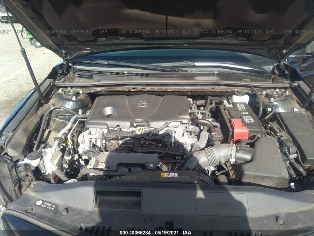 Photo 9 VIN: 4T1B11HK7JU674086 - TOYOTA CAMRY 