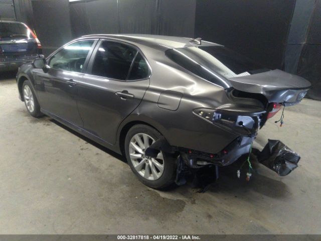 Photo 2 VIN: 4T1B11HK7KU183096 - TOYOTA CAMRY 