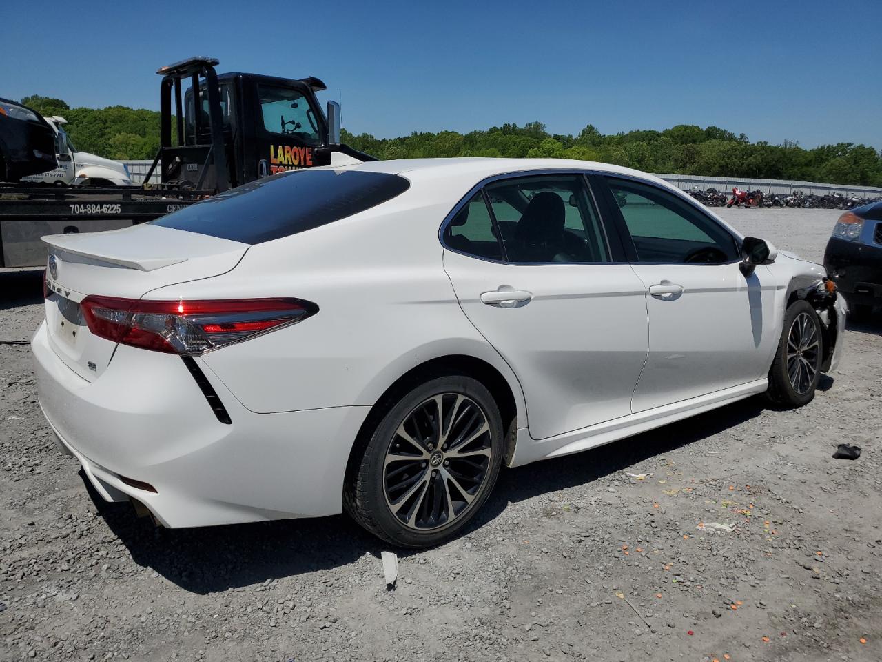 Photo 2 VIN: 4T1B11HK7KU211852 - TOYOTA CAMRY 