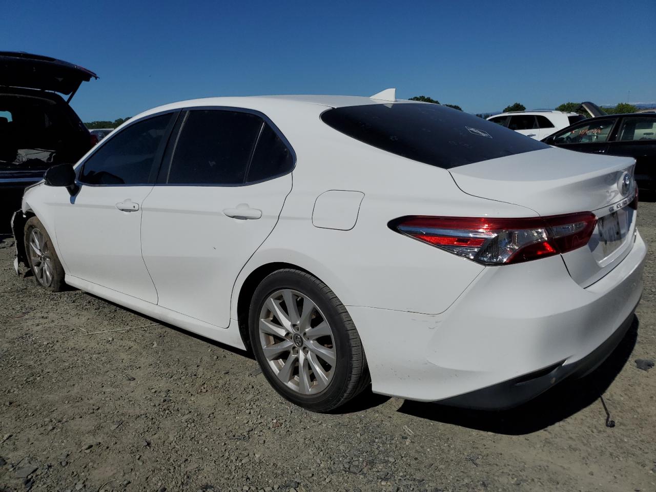 Photo 1 VIN: 4T1B11HK7KU243703 - TOYOTA CAMRY 