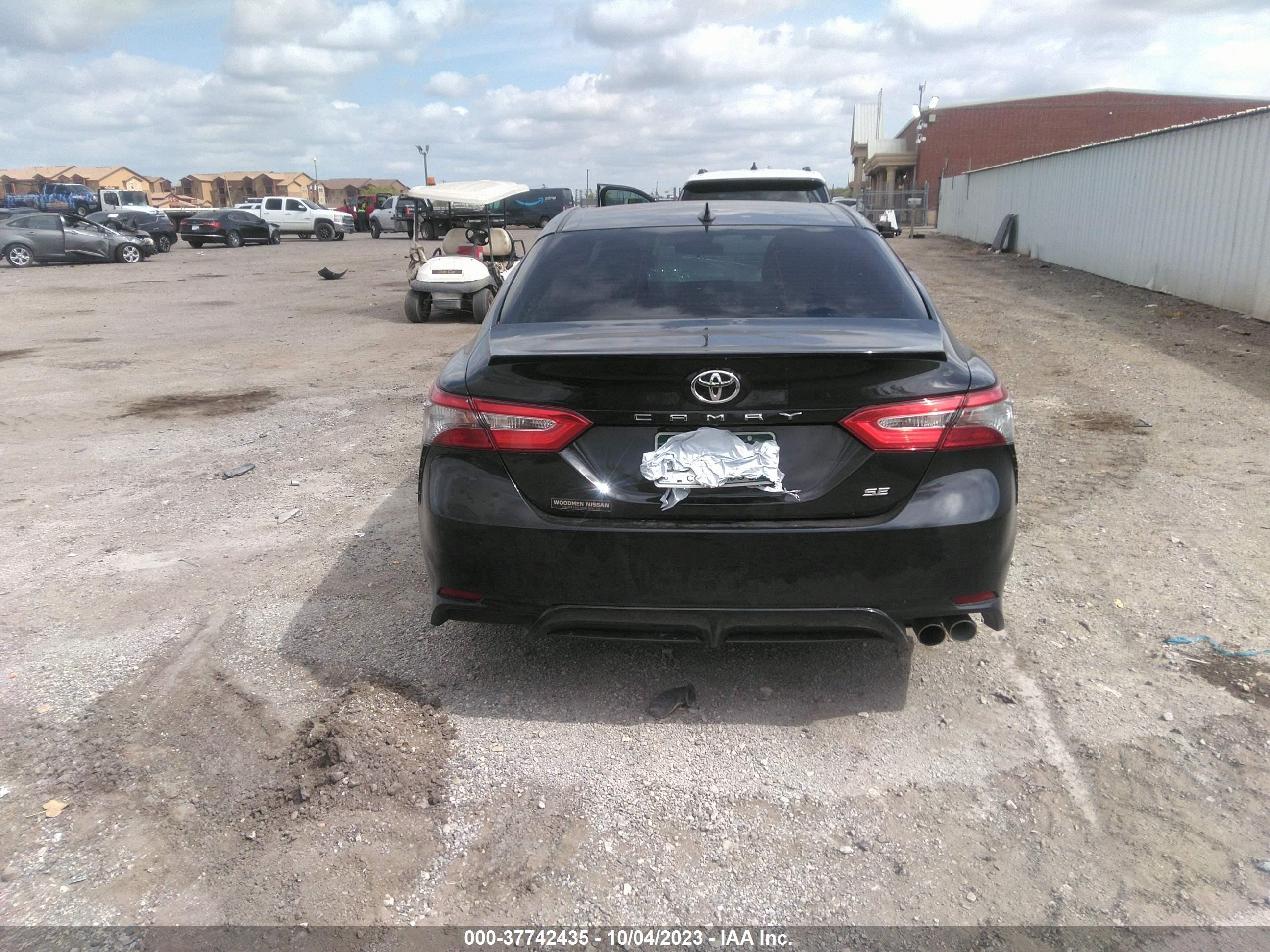 Photo 14 VIN: 4T1B11HK7KU247413 - TOYOTA CAMRY 