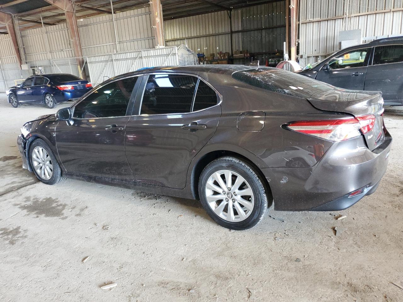 Photo 1 VIN: 4T1B11HK7KU248920 - TOYOTA CAMRY 