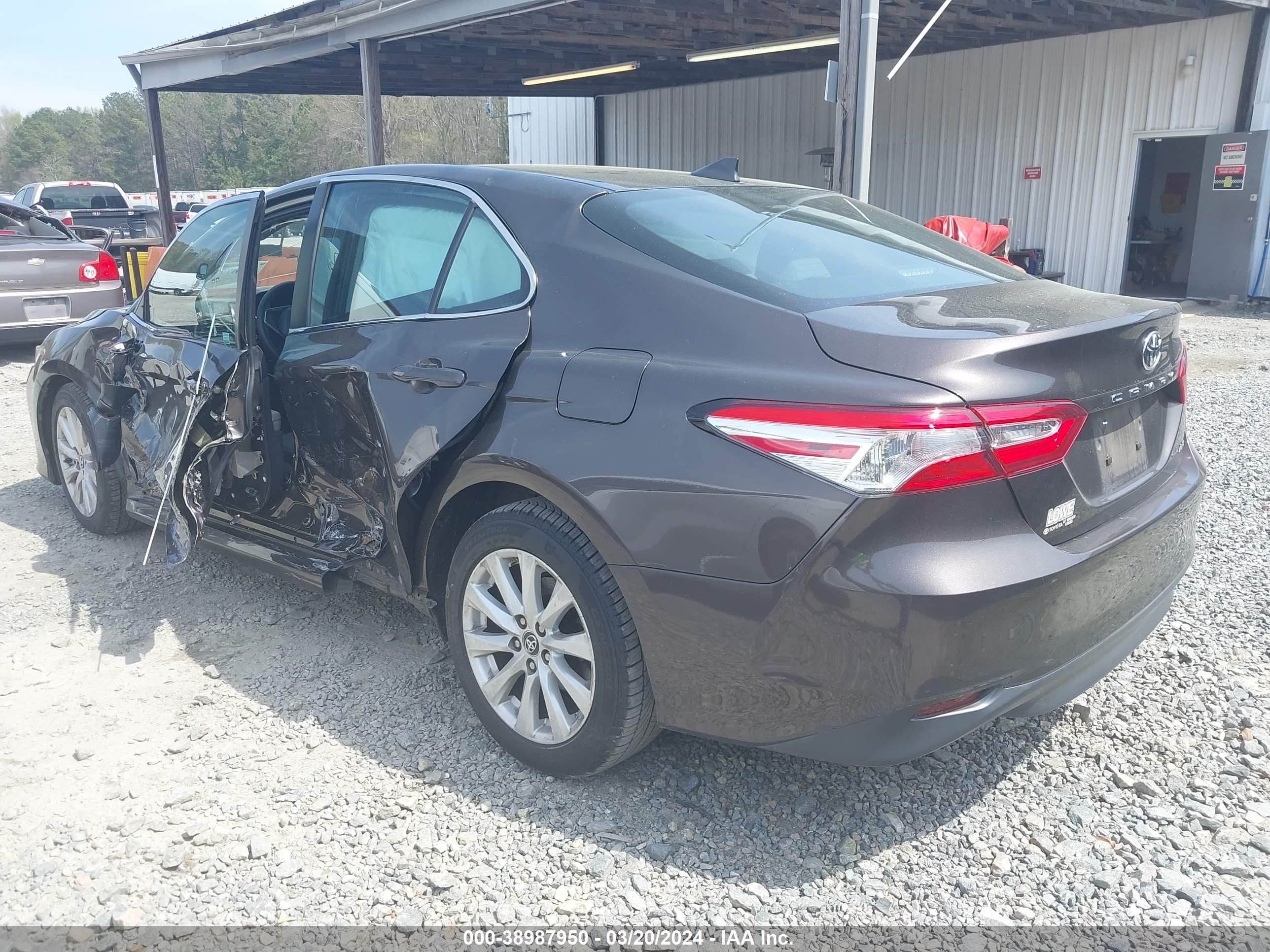 Photo 2 VIN: 4T1B11HK7KU290777 - TOYOTA CAMRY 