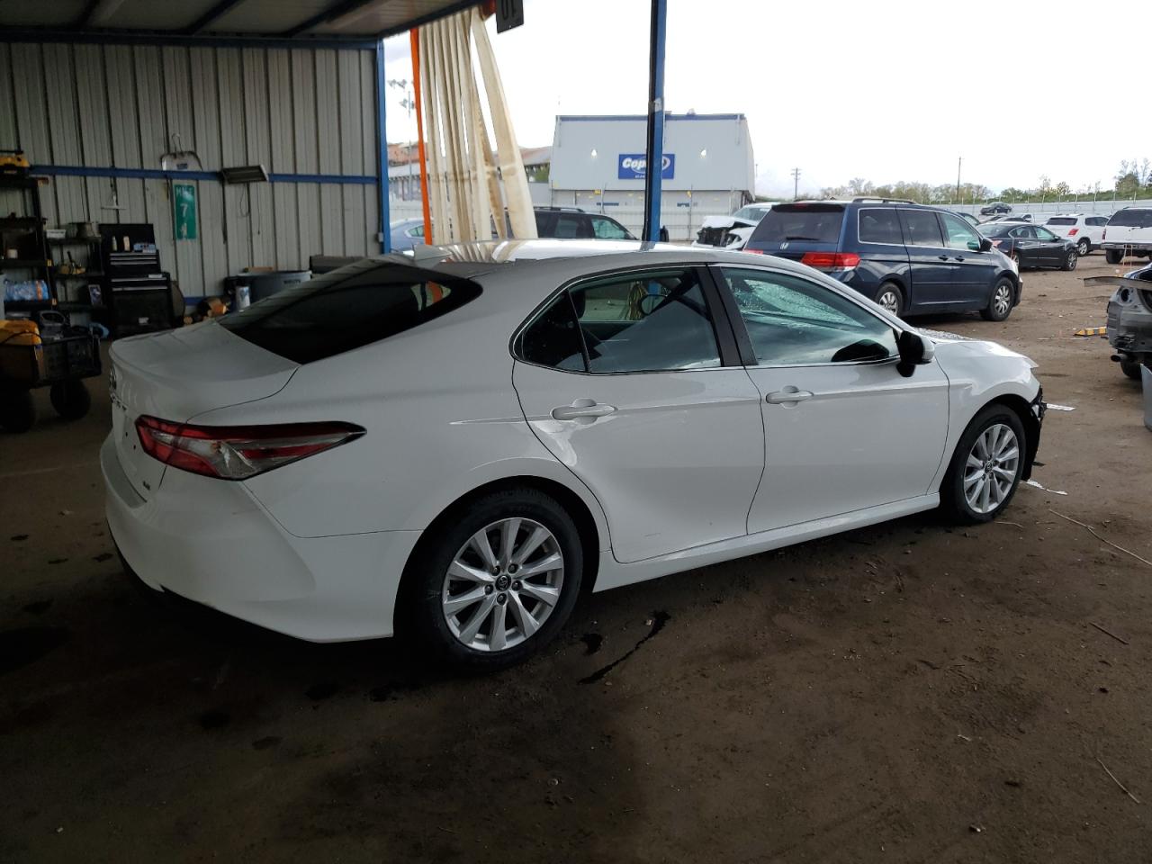 Photo 2 VIN: 4T1B11HK7KU691360 - TOYOTA CAMRY 