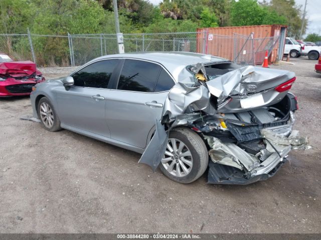 Photo 2 VIN: 4T1B11HK7KU703670 - TOYOTA CAMRY 