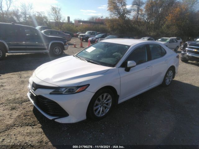 Photo 1 VIN: 4T1B11HK7KU733400 - TOYOTA CAMRY 