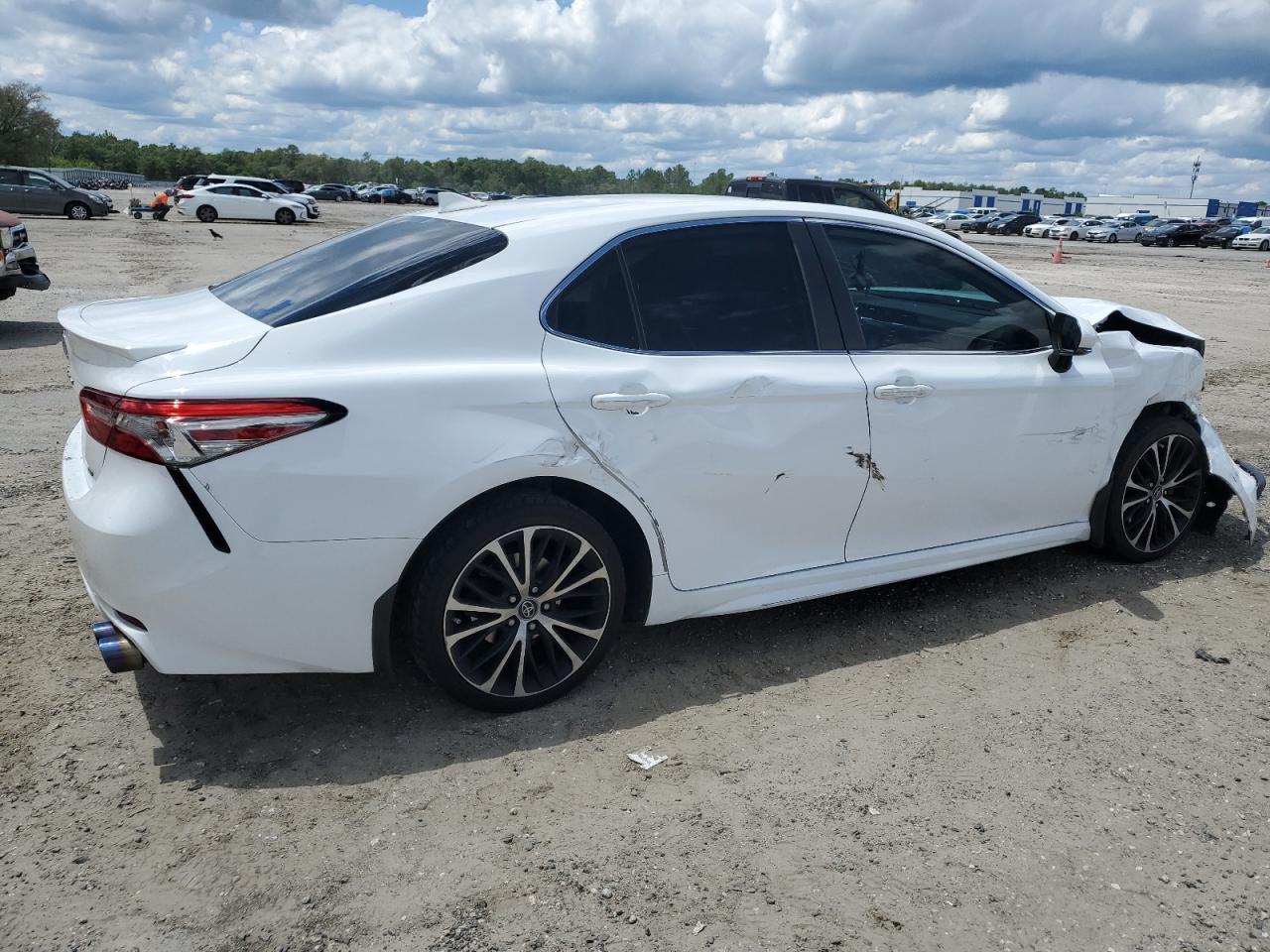 Photo 2 VIN: 4T1B11HK7KU771600 - TOYOTA CAMRY 