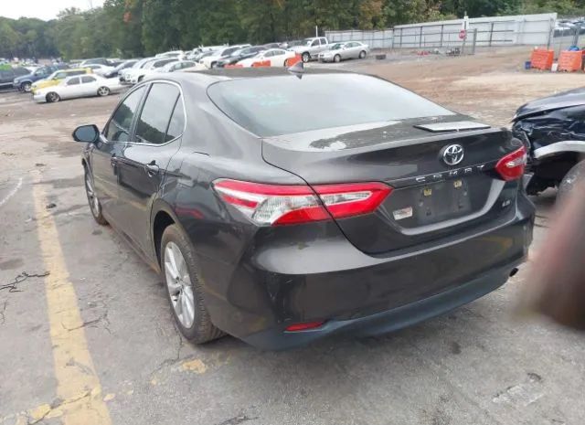 Photo 2 VIN: 4T1B11HK7KU803929 - TOYOTA CAMRY 