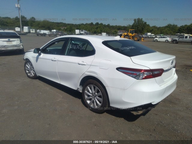 Photo 2 VIN: 4T1B11HK7KU828720 - TOYOTA CAMRY 