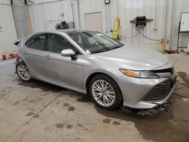 Photo 3 VIN: 4T1B11HK8JU007575 - TOYOTA CAMRY L 