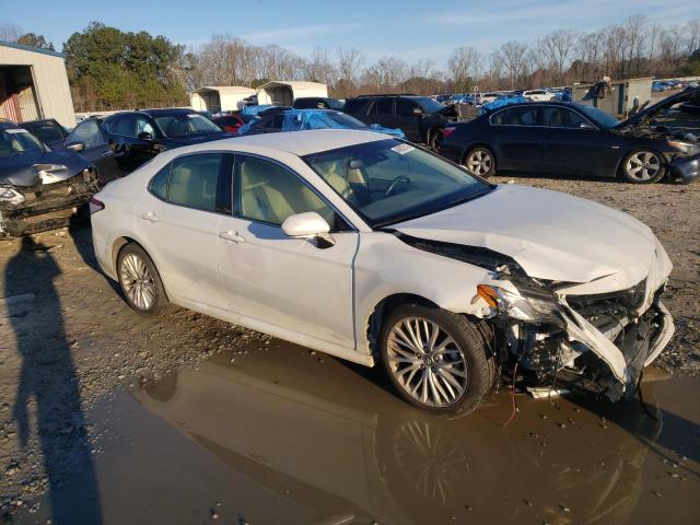 Photo 3 VIN: 4T1B11HK8JU014395 - TOYOTA CAMRY L 