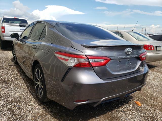 Photo 2 VIN: 4T1B11HK8JU022822 - TOYOTA CAMRY L 