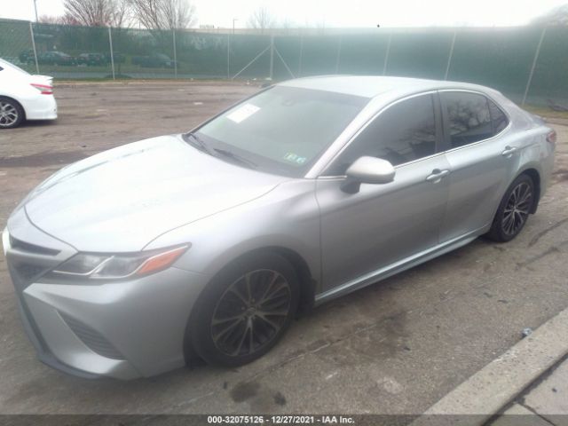 Photo 1 VIN: 4T1B11HK8JU027258 - TOYOTA CAMRY 