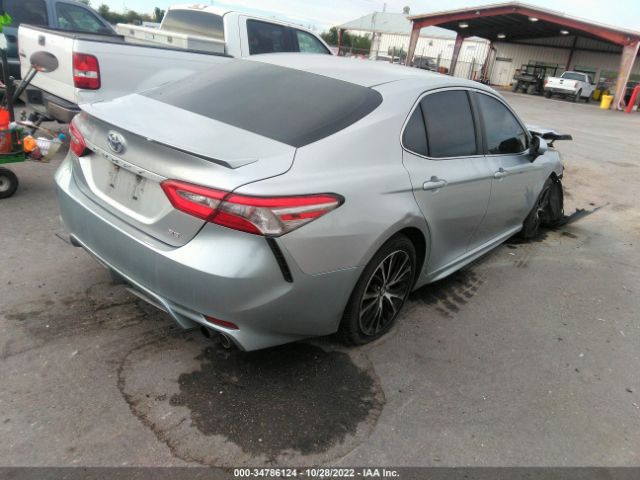 Photo 3 VIN: 4T1B11HK8JU028782 - TOYOTA CAMRY 