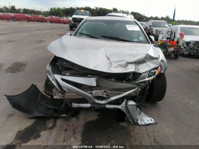 Photo 5 VIN: 4T1B11HK8JU028782 - TOYOTA CAMRY 