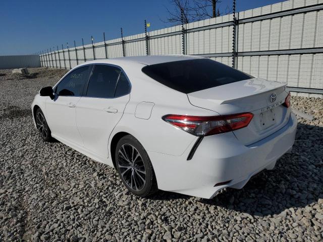 Photo 2 VIN: 4T1B11HK8JU031682 - TOYOTA CAMRY L 