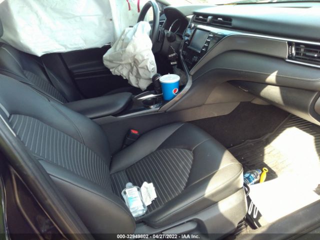 Photo 4 VIN: 4T1B11HK8JU039426 - TOYOTA CAMRY 