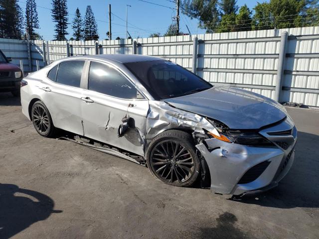 Photo 3 VIN: 4T1B11HK8JU041855 - TOYOTA CAMRY L 