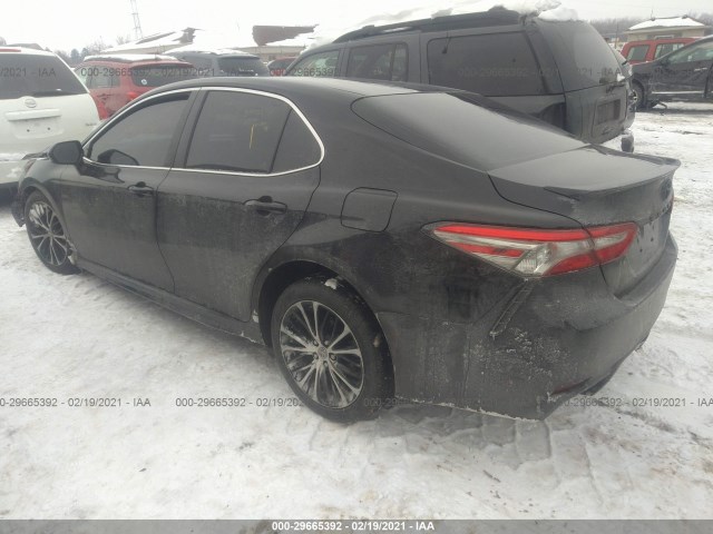 Photo 2 VIN: 4T1B11HK8JU045310 - TOYOTA CAMRY 