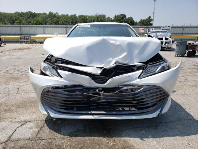 Photo 4 VIN: 4T1B11HK8JU045632 - TOYOTA CAMRY L 