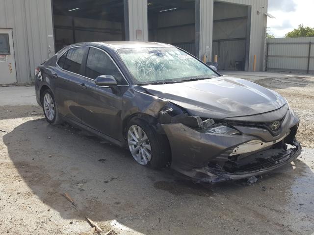 Photo 0 VIN: 4T1B11HK8JU050121 - TOYOTA CAMRY L 