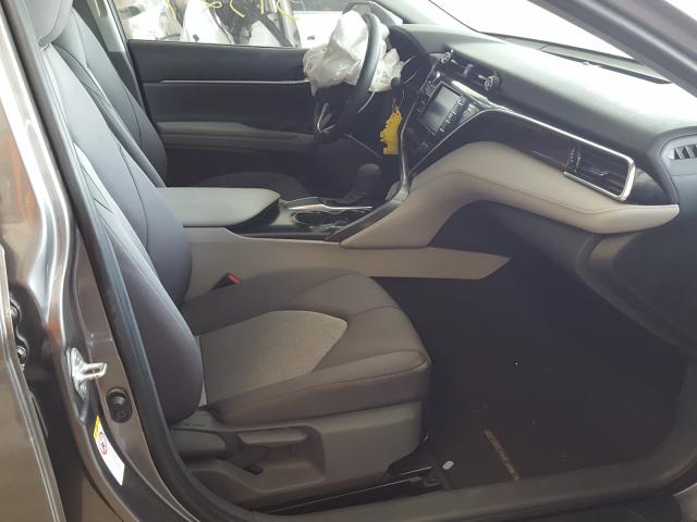 Photo 4 VIN: 4T1B11HK8JU050121 - TOYOTA CAMRY L 