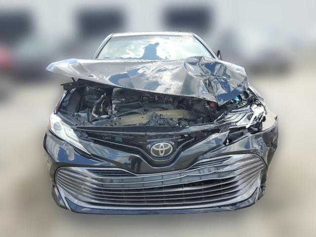 Photo 4 VIN: 4T1B11HK8JU061040 - TOYOTA CAMRY 