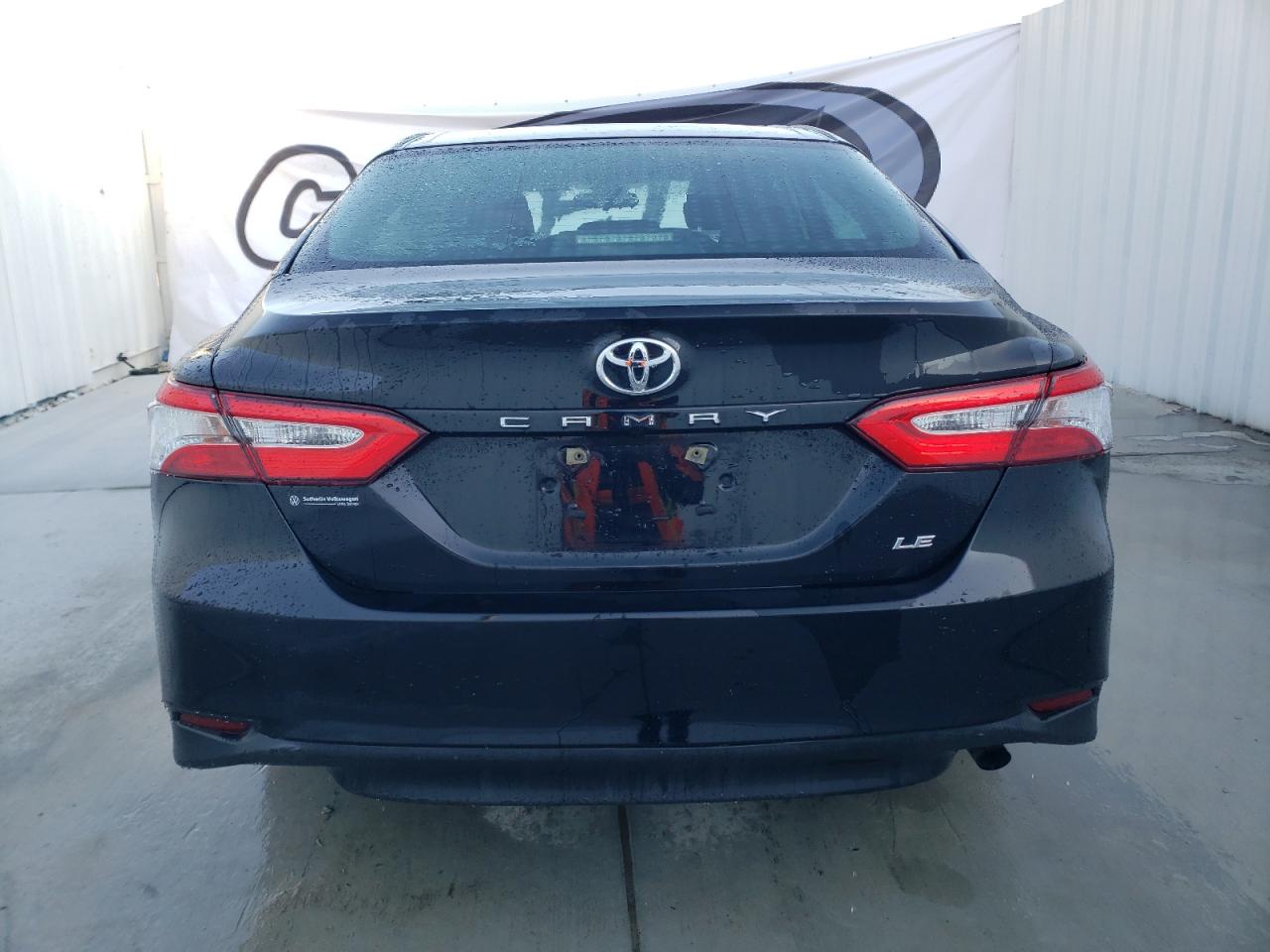 Photo 5 VIN: 4T1B11HK8JU079800 - TOYOTA CAMRY 