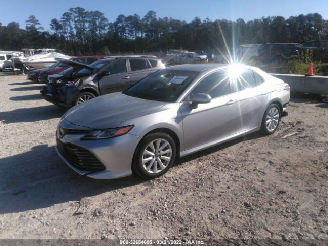 Photo 1 VIN: 4T1B11HK8JU081658 - TOYOTA CAMRY 