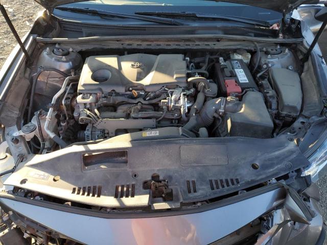 Photo 10 VIN: 4T1B11HK8JU088433 - TOYOTA CAMRY 