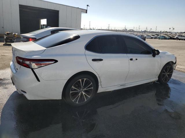 Photo 2 VIN: 4T1B11HK8JU097259 - TOYOTA CAMRY L 