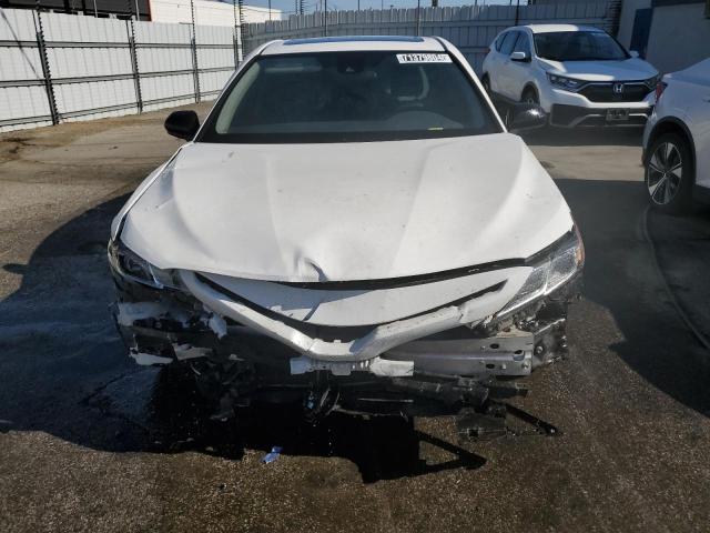 Photo 4 VIN: 4T1B11HK8JU097259 - TOYOTA CAMRY L 