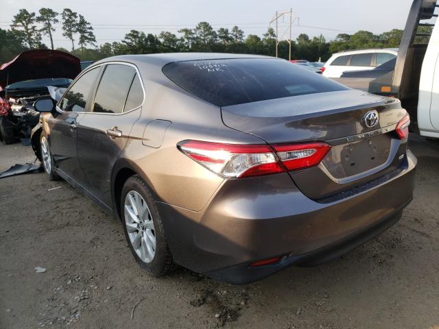 Photo 2 VIN: 4T1B11HK8JU105912 - TOYOTA CAMRY L 