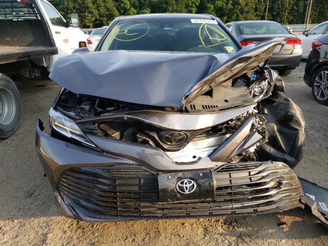 Photo 8 VIN: 4T1B11HK8JU105912 - TOYOTA CAMRY L 