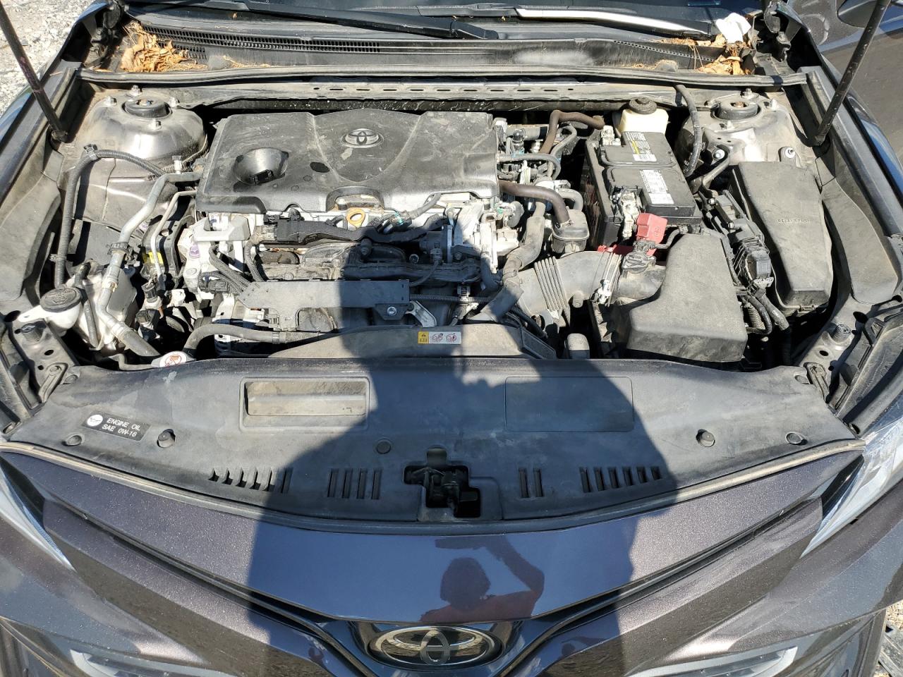 Photo 10 VIN: 4T1B11HK8JU106106 - TOYOTA CAMRY 