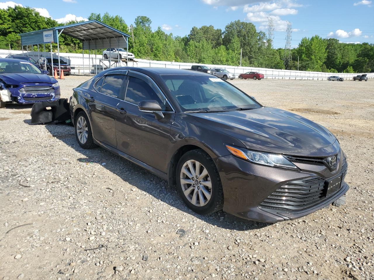 Photo 3 VIN: 4T1B11HK8JU106106 - TOYOTA CAMRY 