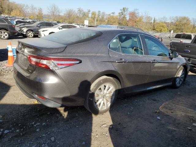 Photo 2 VIN: 4T1B11HK8JU110995 - TOYOTA CAMRY L 