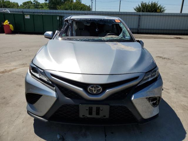 Photo 4 VIN: 4T1B11HK8JU121575 - TOYOTA CAMRY L 