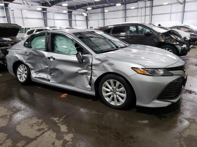 Photo 3 VIN: 4T1B11HK8JU128140 - TOYOTA CAMRY L 