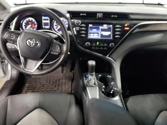 Photo 7 VIN: 4T1B11HK8JU128140 - TOYOTA CAMRY L 