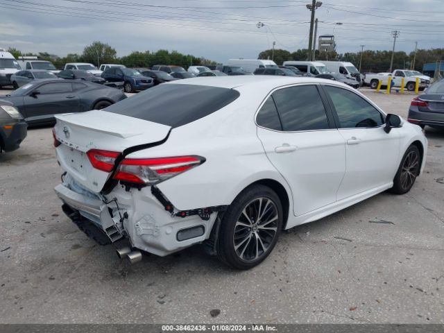 Photo 3 VIN: 4T1B11HK8JU129076 - TOYOTA CAMRY 